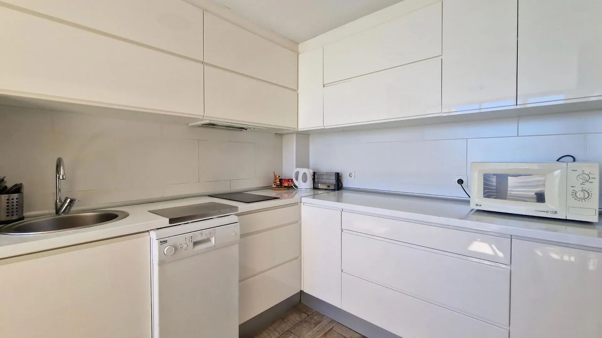 Sr Malagueta Beach Front Wonderful Sea View 말라가 아파트