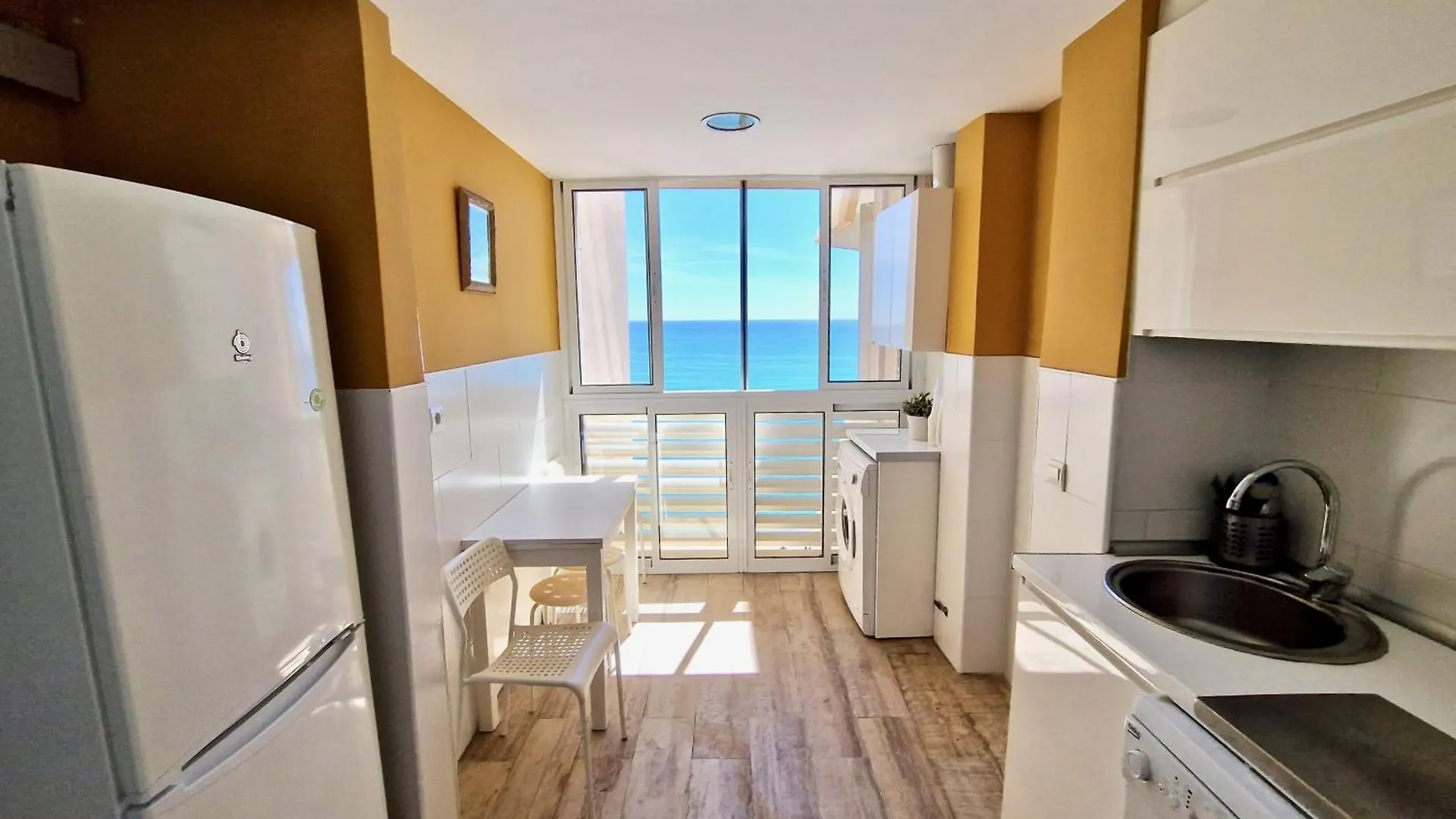 Sr Malagueta Beach Front Wonderful Sea View 말라가 스페인